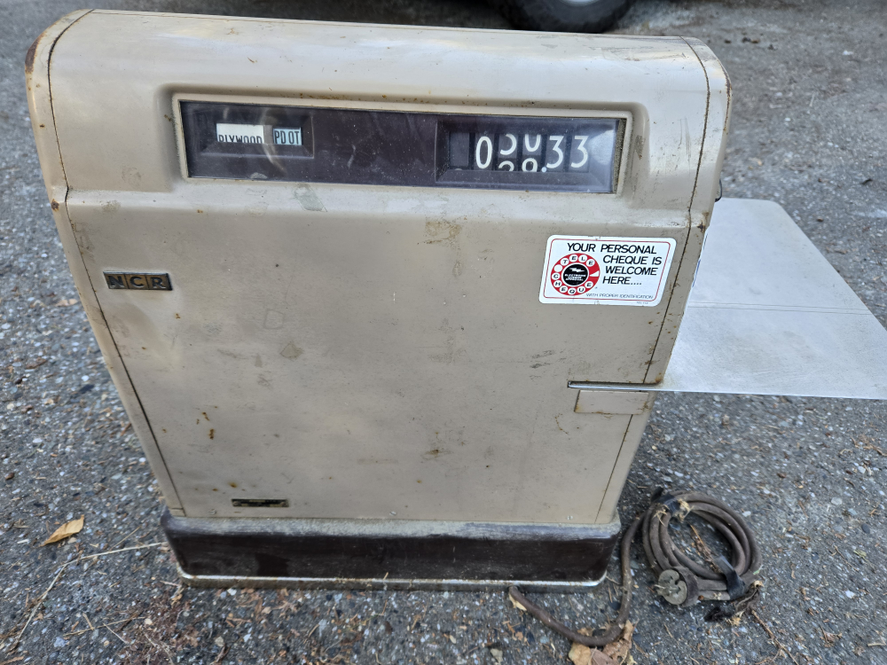 Vintage NCR Cash Register - Collectible! - photo 4
