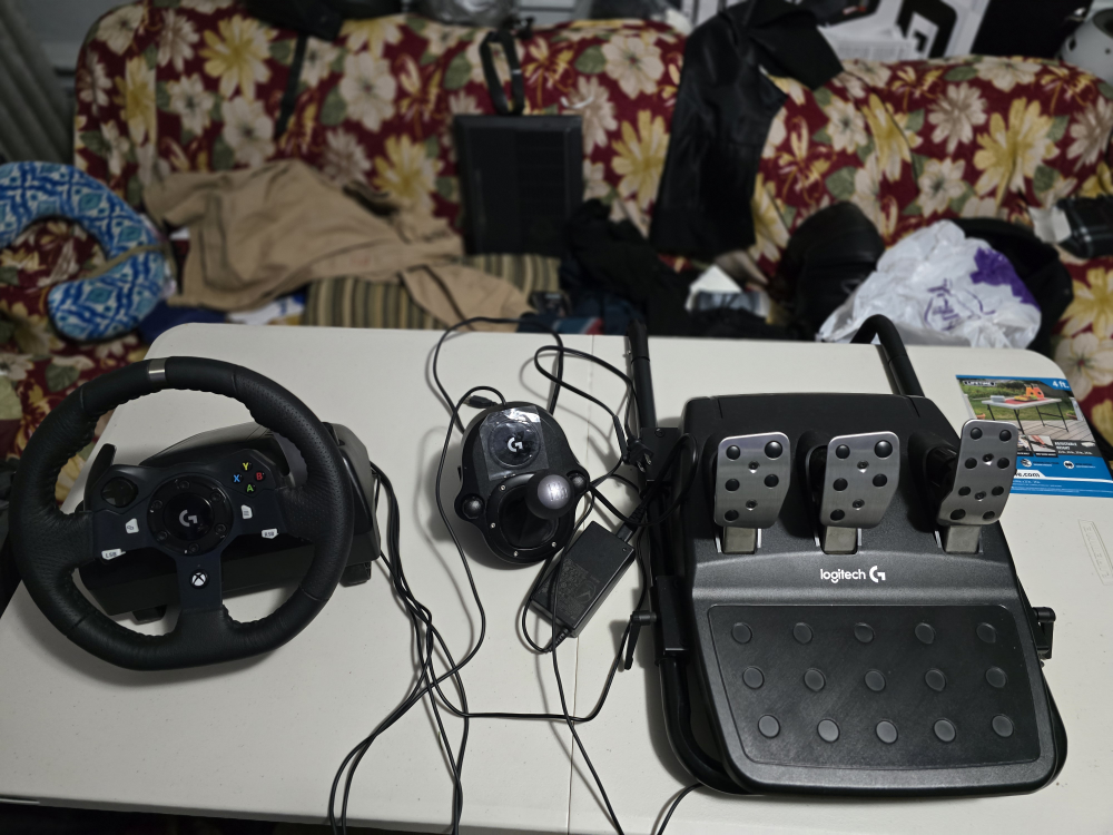 Playseat Evolution Gaming Chair with Wheel and Pedals - photo 5