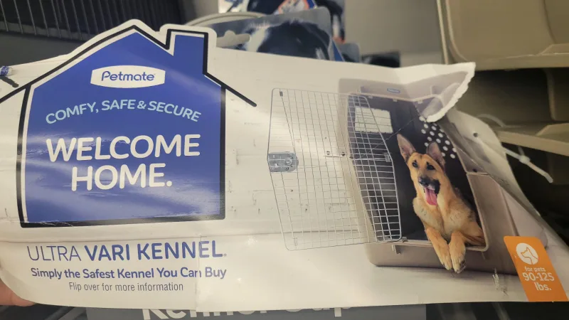 Petmate Ultra Vari Kennel Dog Crate image indicator(2)