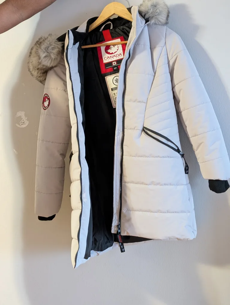 Women's winter jacket - Never used- Brand new -30° image indicator(2)