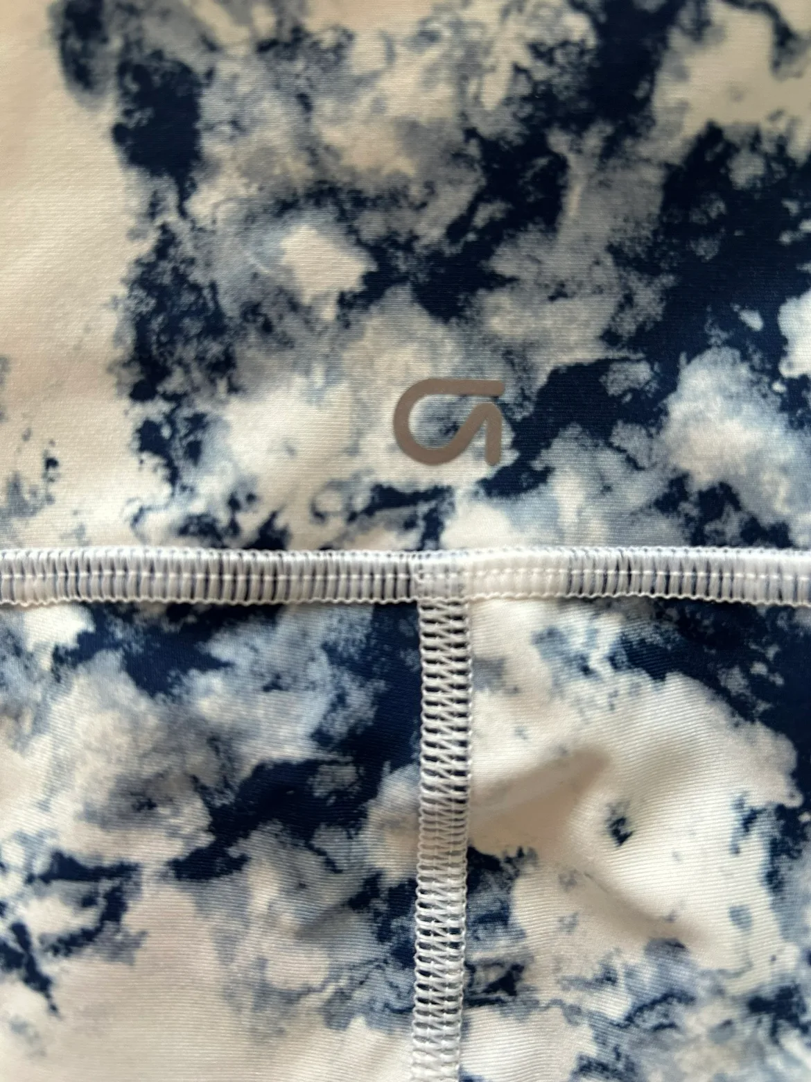 GapFit Blackout Technology Leggings - Size Small image indicator(3)