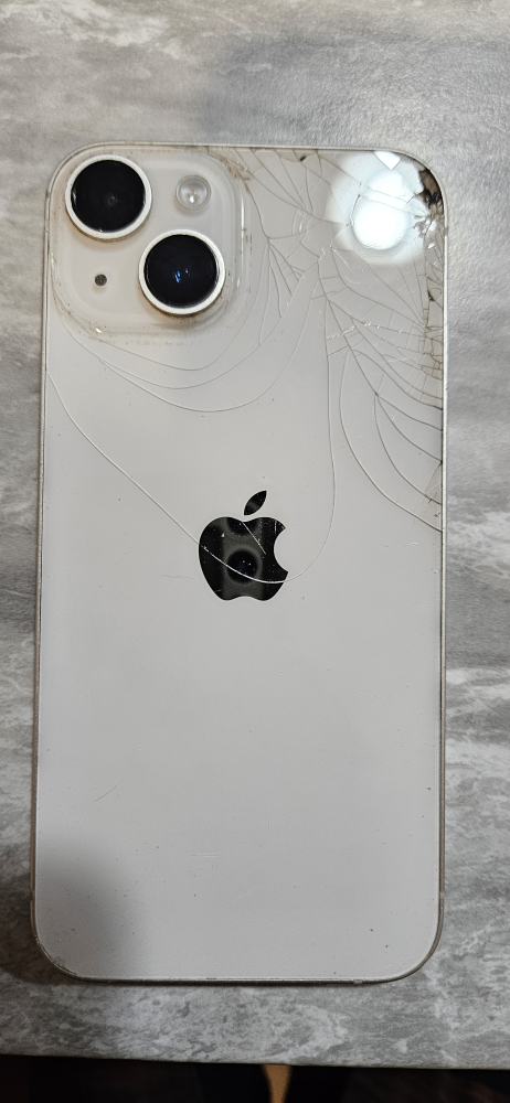 Used iPhone 14 - Back glass damaged - photo 4