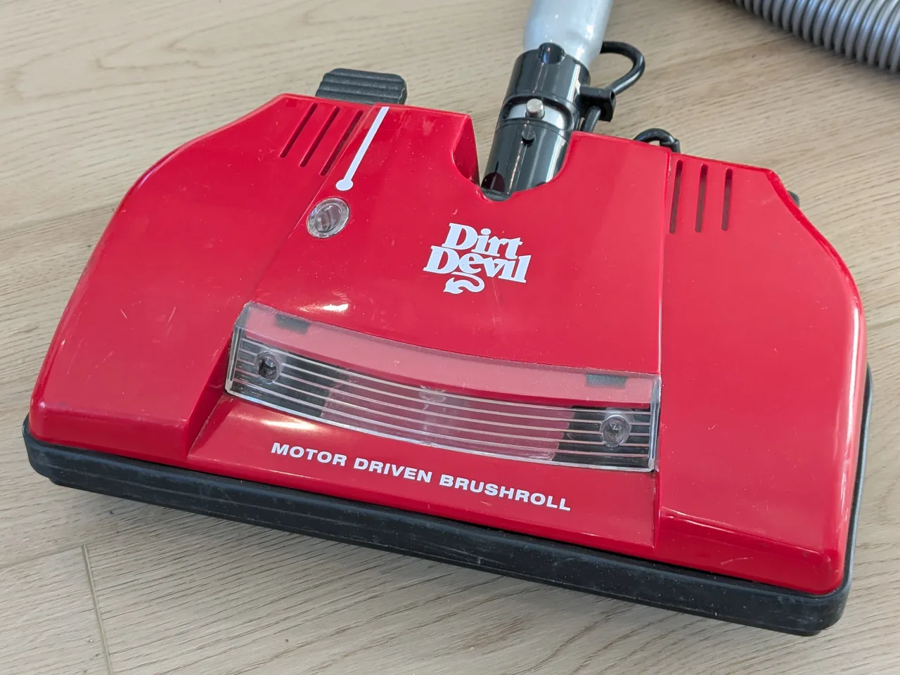 Dirt Devil Bagless, Lightweight Cyclonic Vacuum Cleaner image indicator(8)