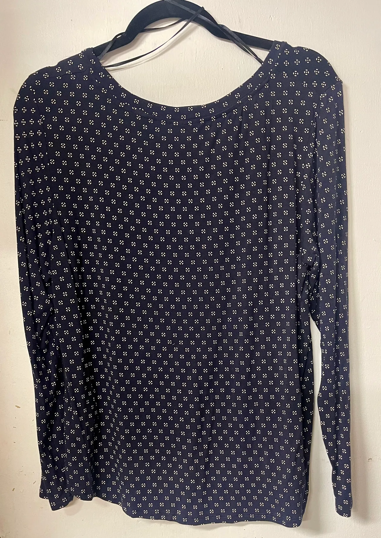 H&M Floral Print Long Sleeve Top image indicator(2)