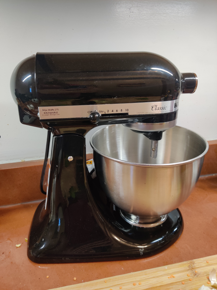 KitchenAid Stand Mixer Classic 4.5qt tilt head