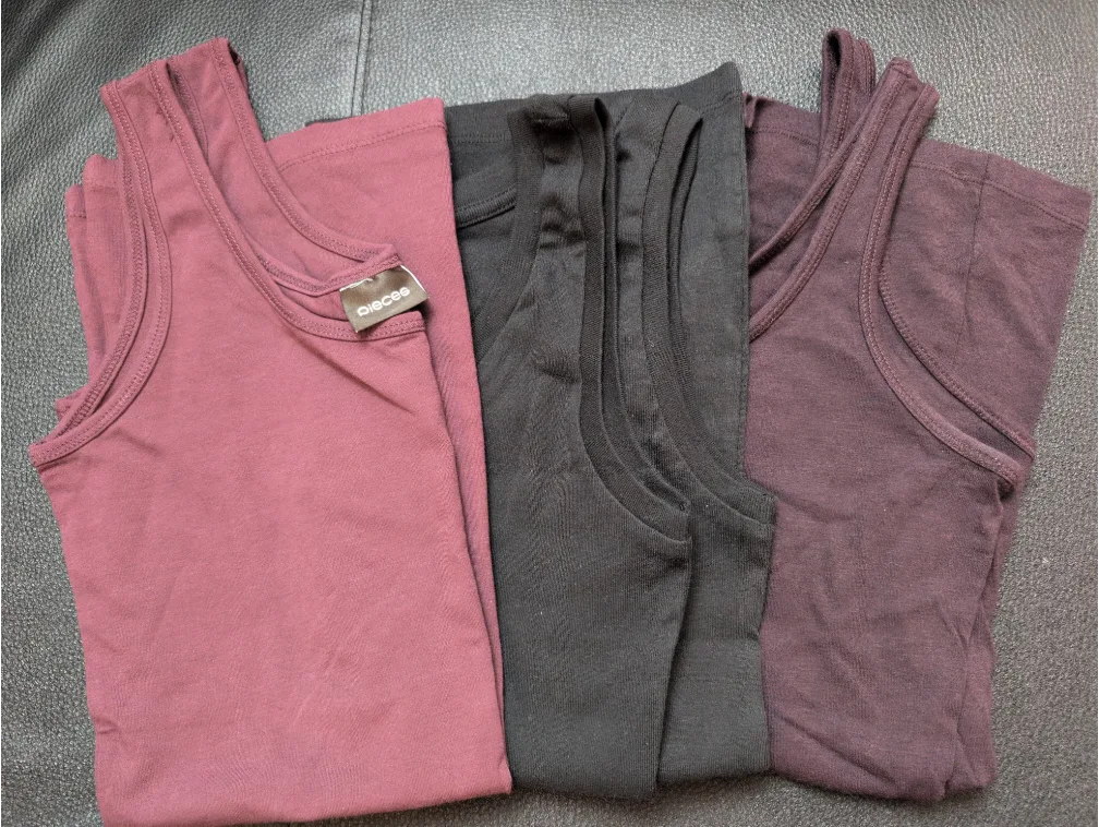 Tank Tops - Assorted Colours - Size 2 image indicator(3)