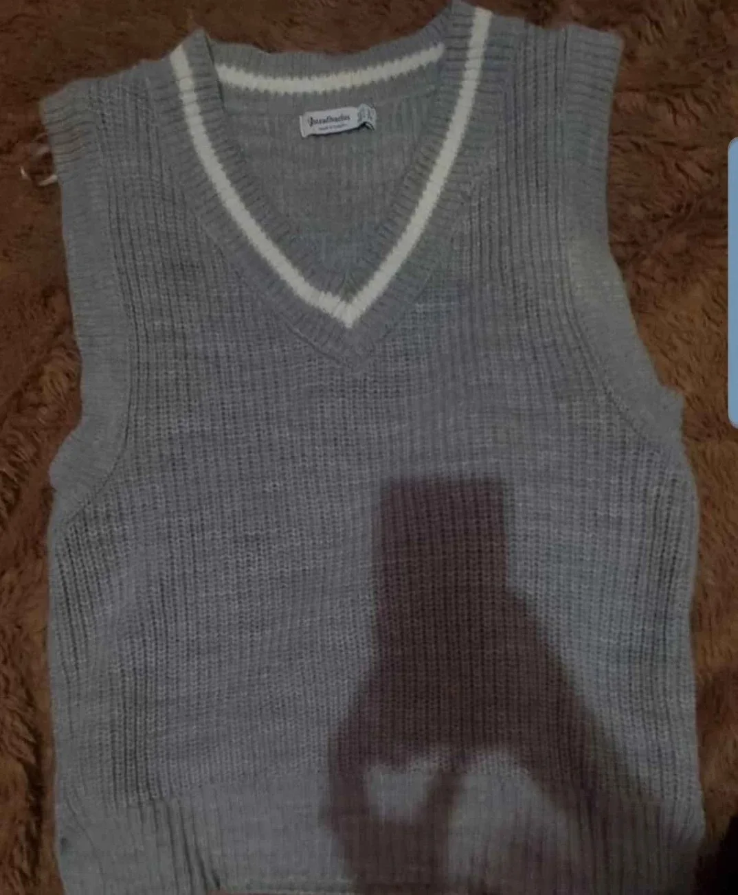 V neck knitted sweater Size S image indicator(3)