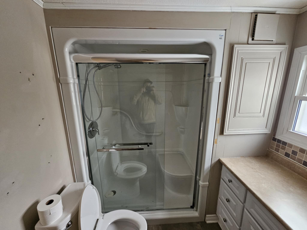 Mirolin Madison 3-Piece Acrylic Shower Stall - photo 2