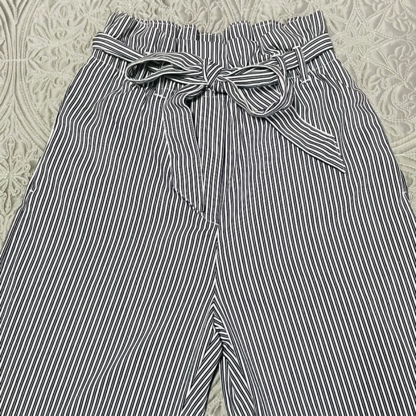 H&M Striped Tie Waist Pants image indicator(5)