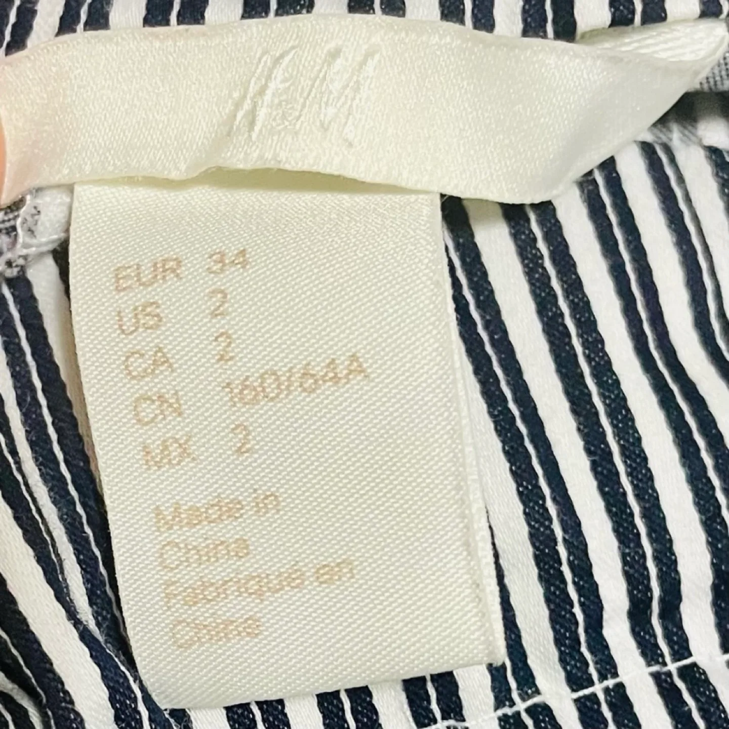 H&M Striped Tie Waist Pants image indicator(8)