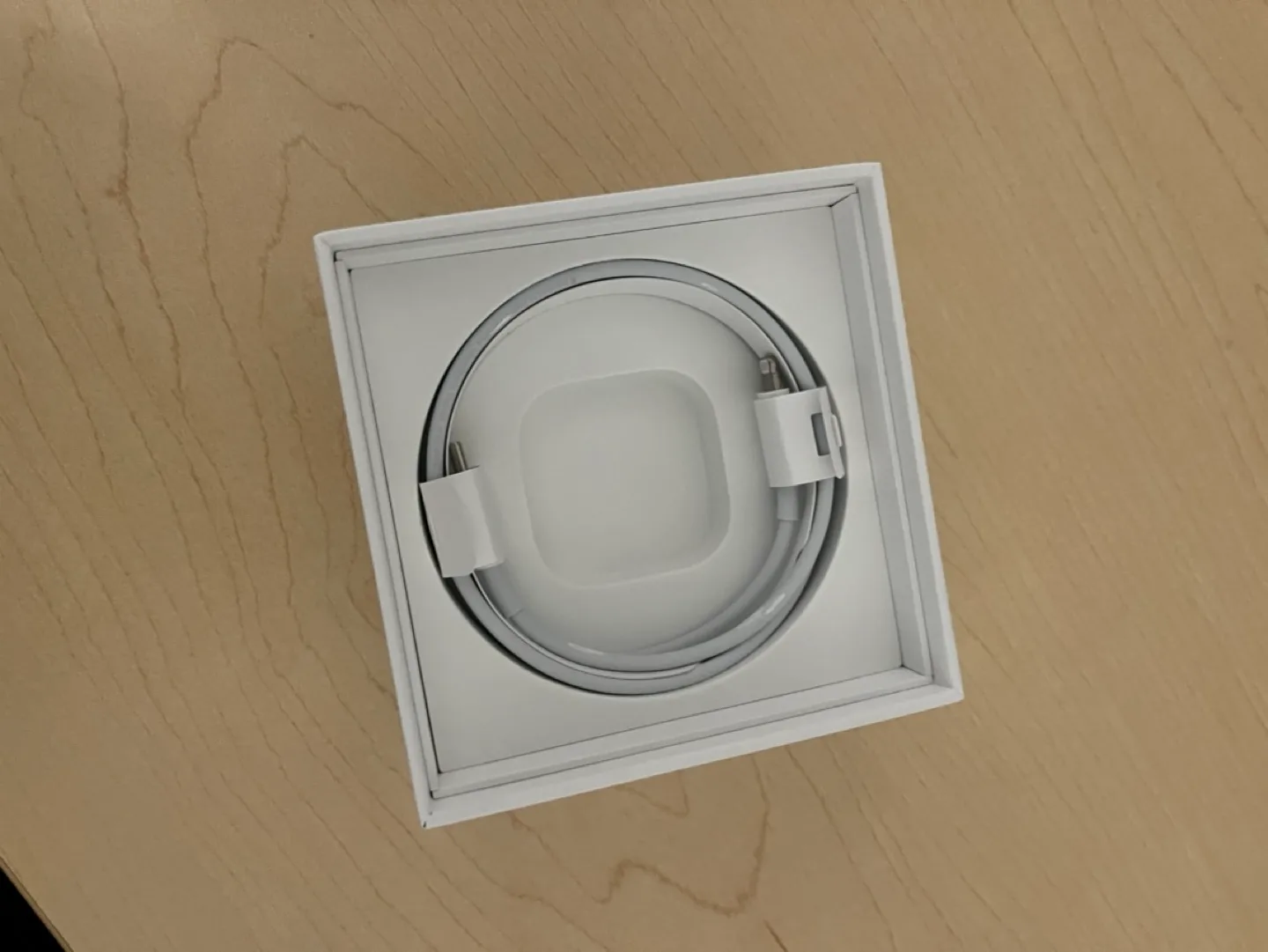 Apple AirPods Pro image indicator(3)