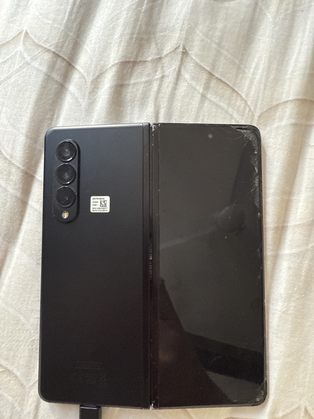 Samsung Galaxy Z Fold 3 5G , 512 GB STORAGE - photo 3