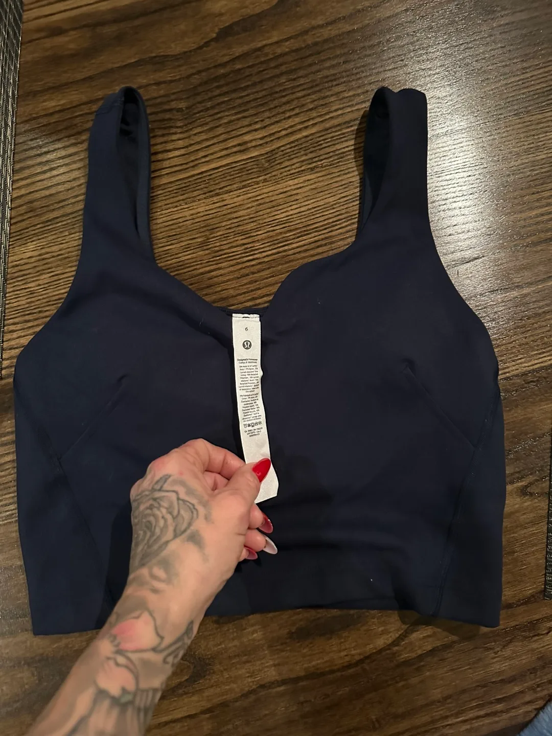 Lululemon Size 6 train tank image indicator(4)