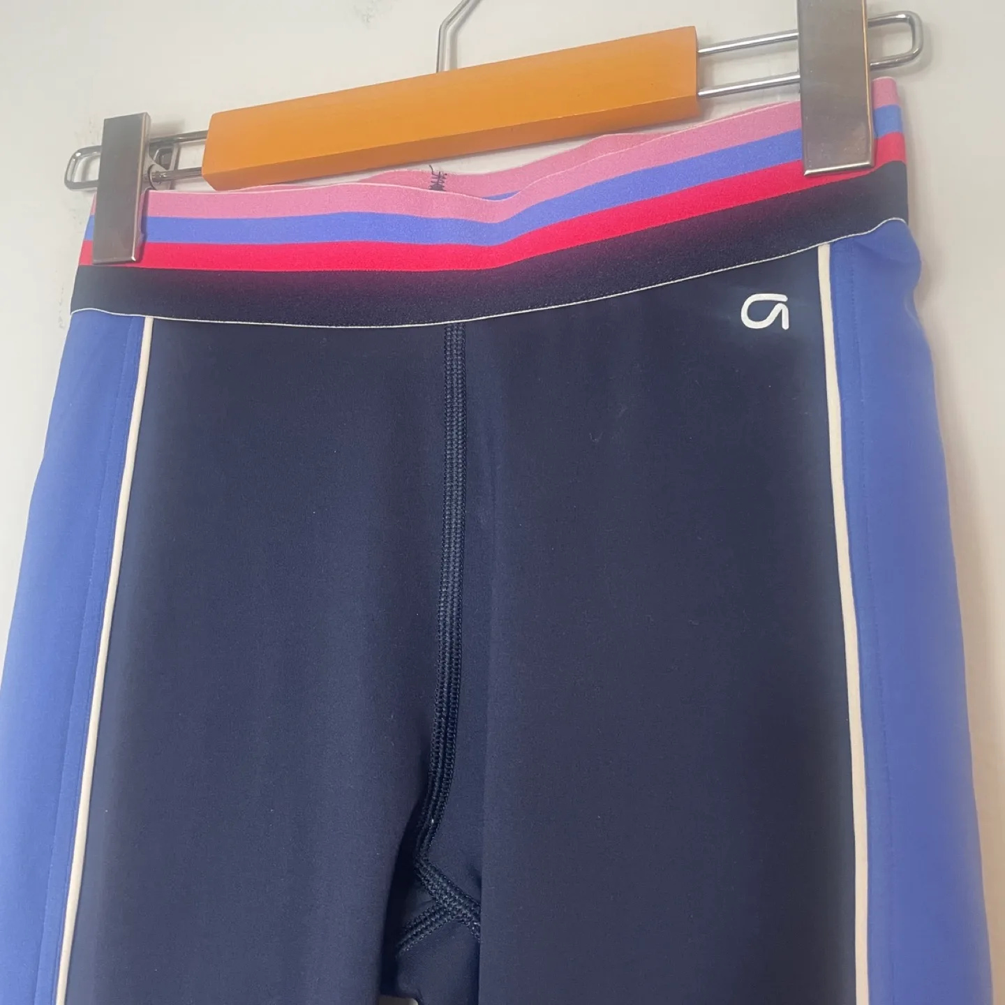 Gap Fit Colorblock ⅞ Leggings in Eclipse Size XS image indicator(4)