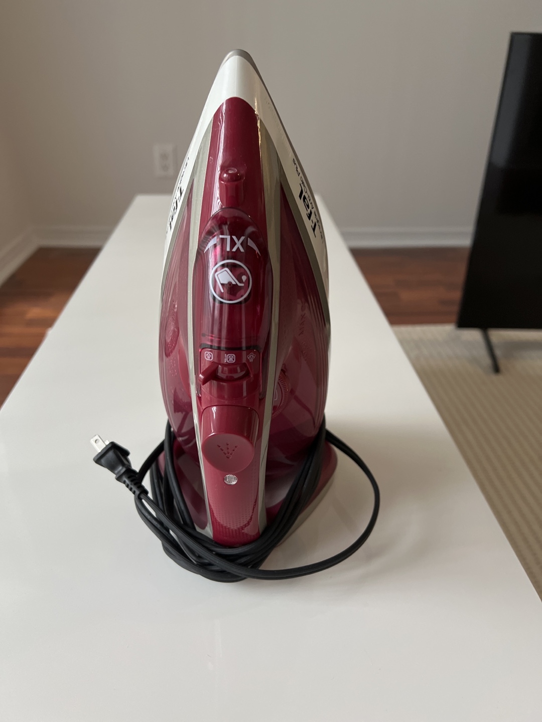 Tefal Ultraglide Anti-Calc Plus Iron - photo 4