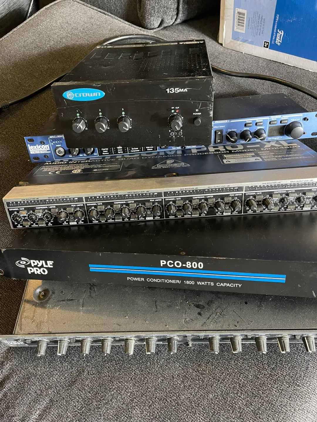 Audio Mixer Rack image indicator(2)