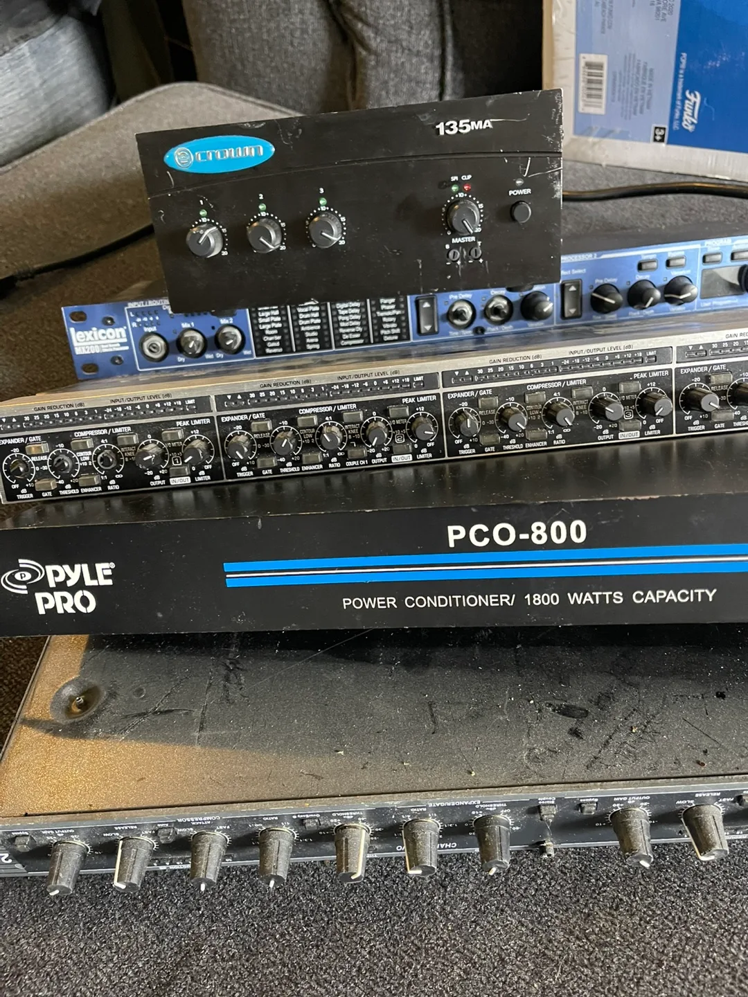 Audio Mixer Rack image indicator(4)