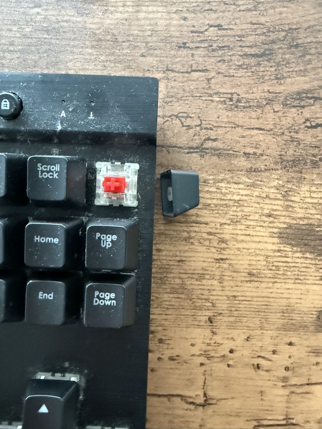 Corsair K65 RGB Compact Mechanical Gaming Keyboard - photo 4