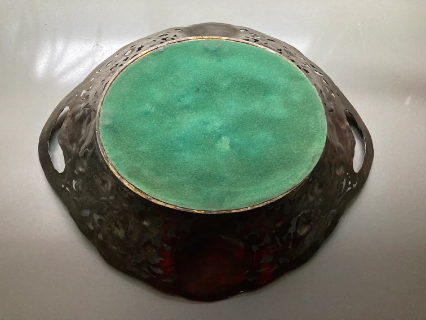 Vintage Ornate Silver-Plated Fruit Bowl image indicator(4)