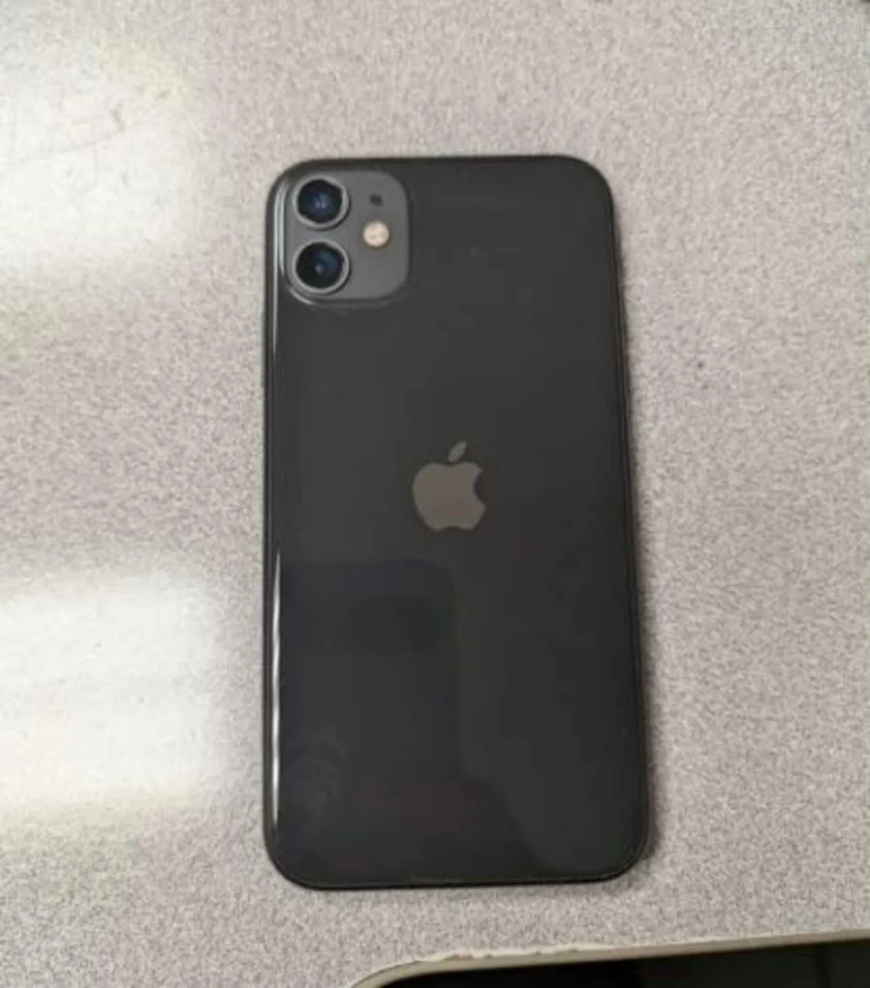 iPhone 11 128GB image indicator(5)