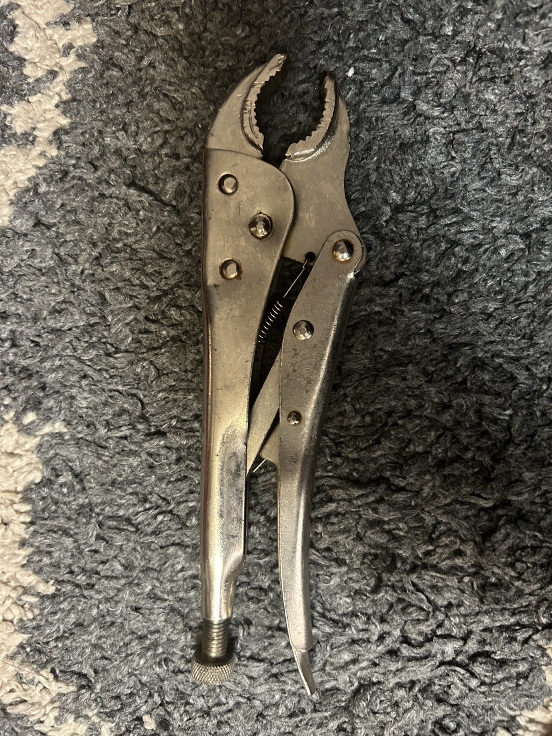 Locking Pliers