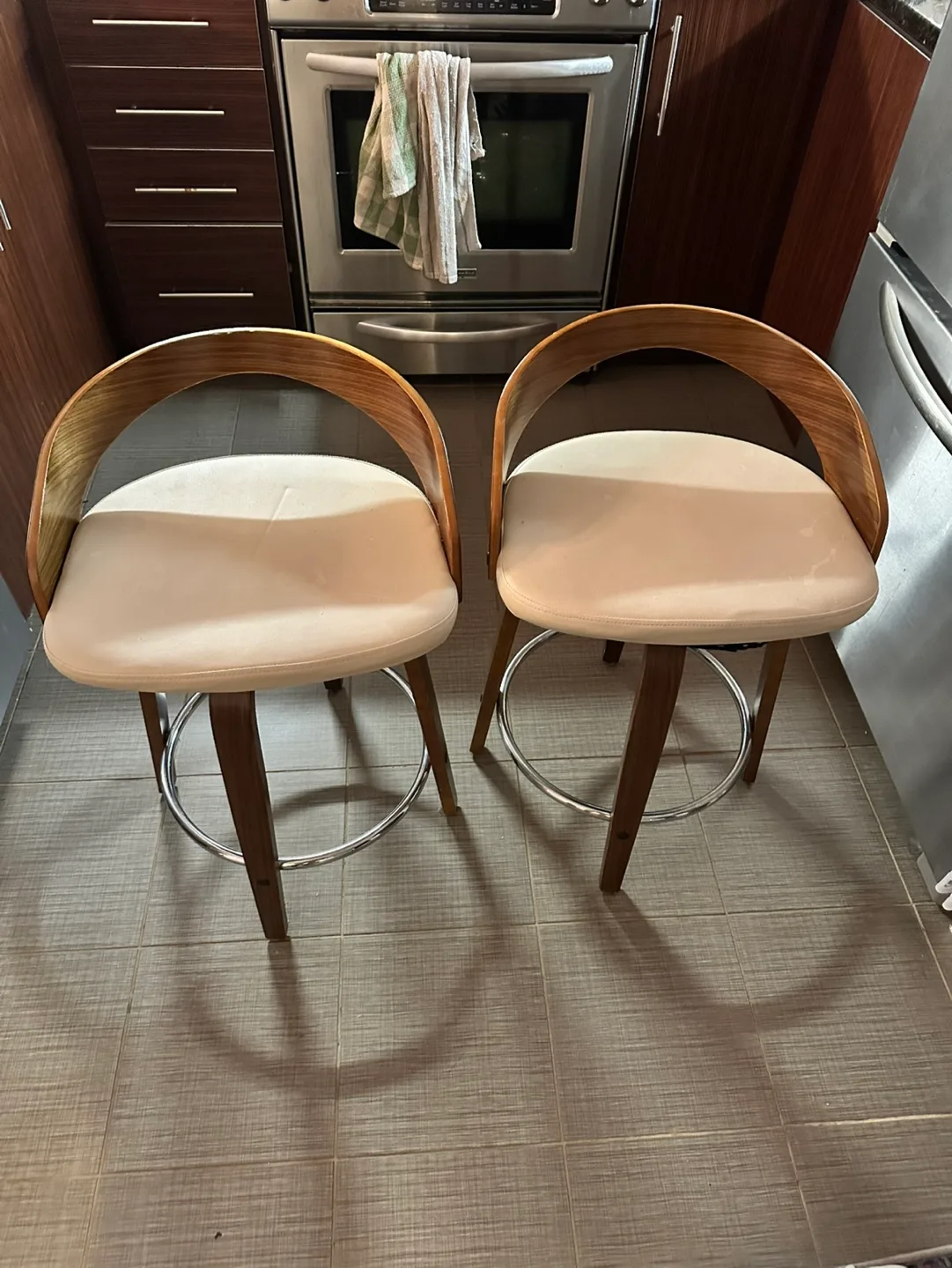 Bar stools thumbnail