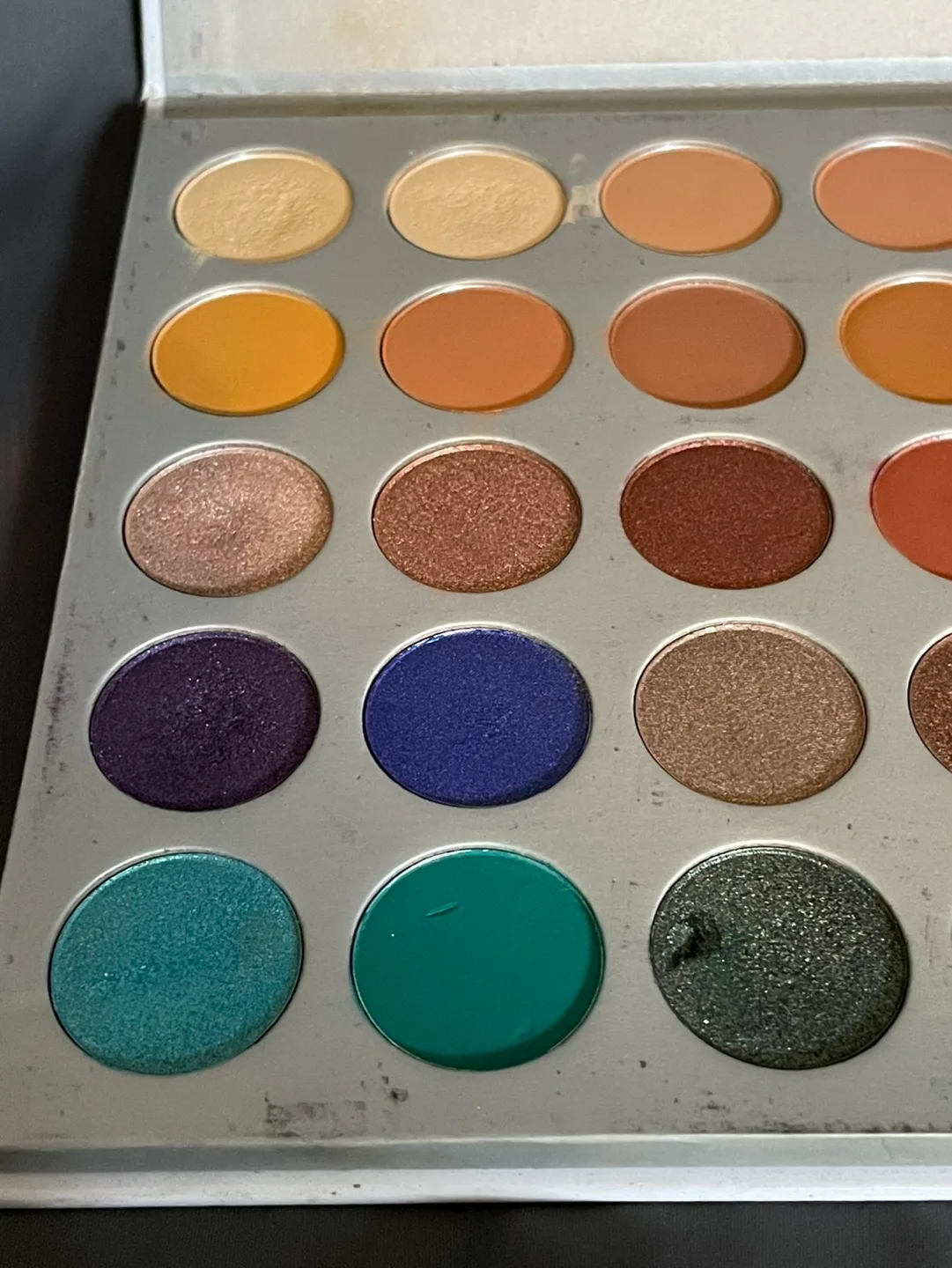 35 colour Eyeshadow Pallete Morphe (By Jacklyn Hill)🇨🇦 image indicator(4)