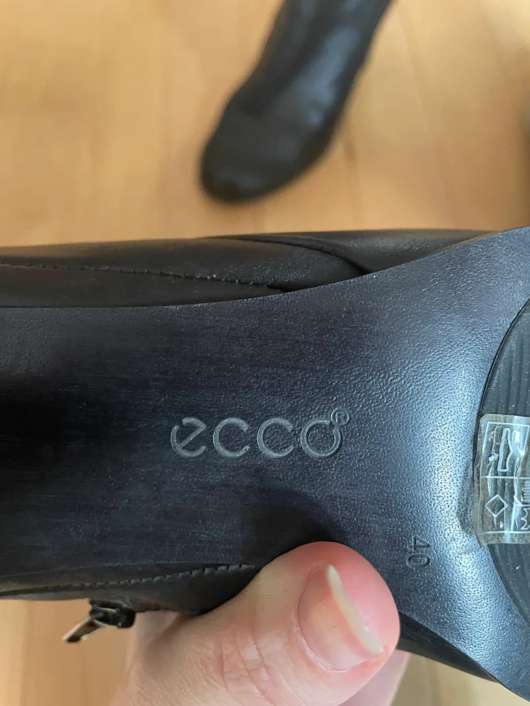 Ecco Black Leather Ankle Boots - size 40 women’s image indicator(2)