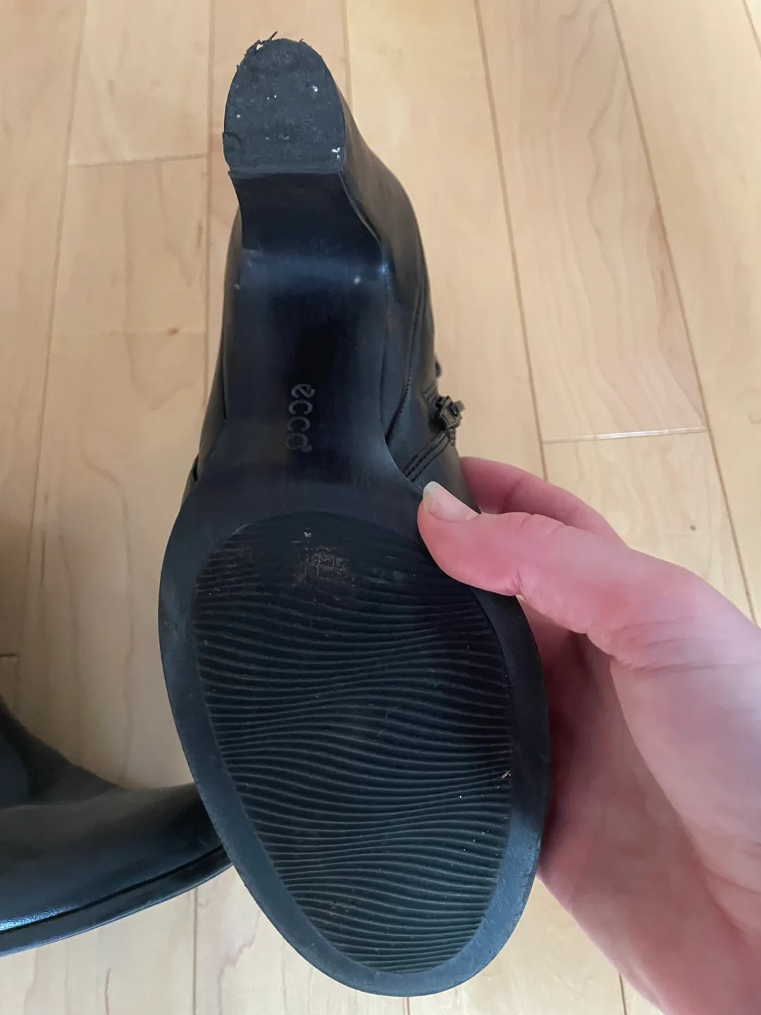 Ecco Black Leather Ankle Boots - size 40 women’s image indicator(3)