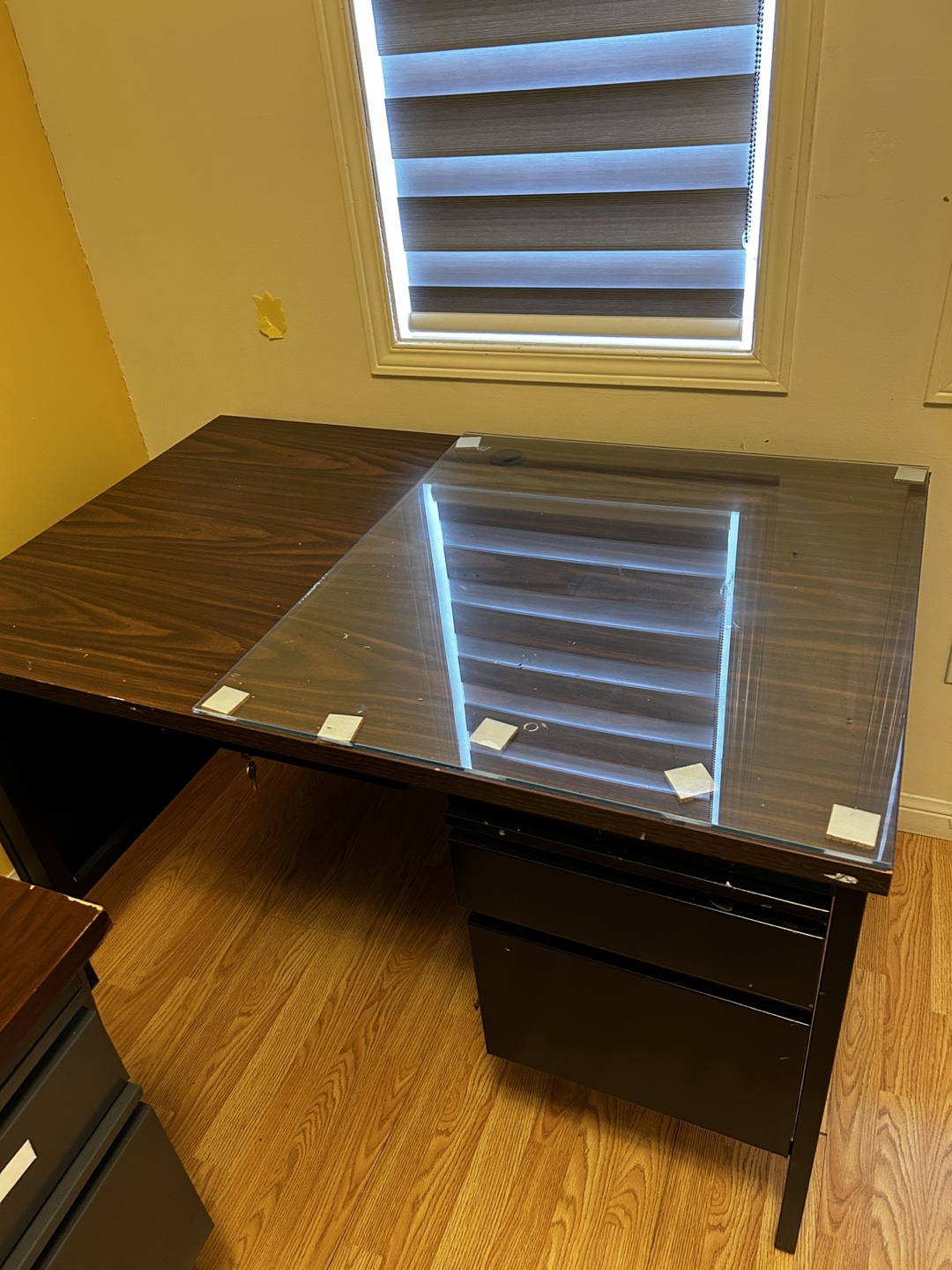 2 Metal Office Desks with Two Drawers - photo 2