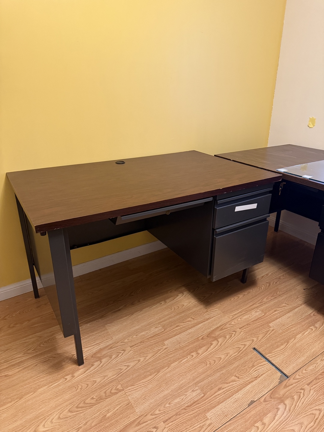 2 Metal Office Desks with Two Drawers - photo 4