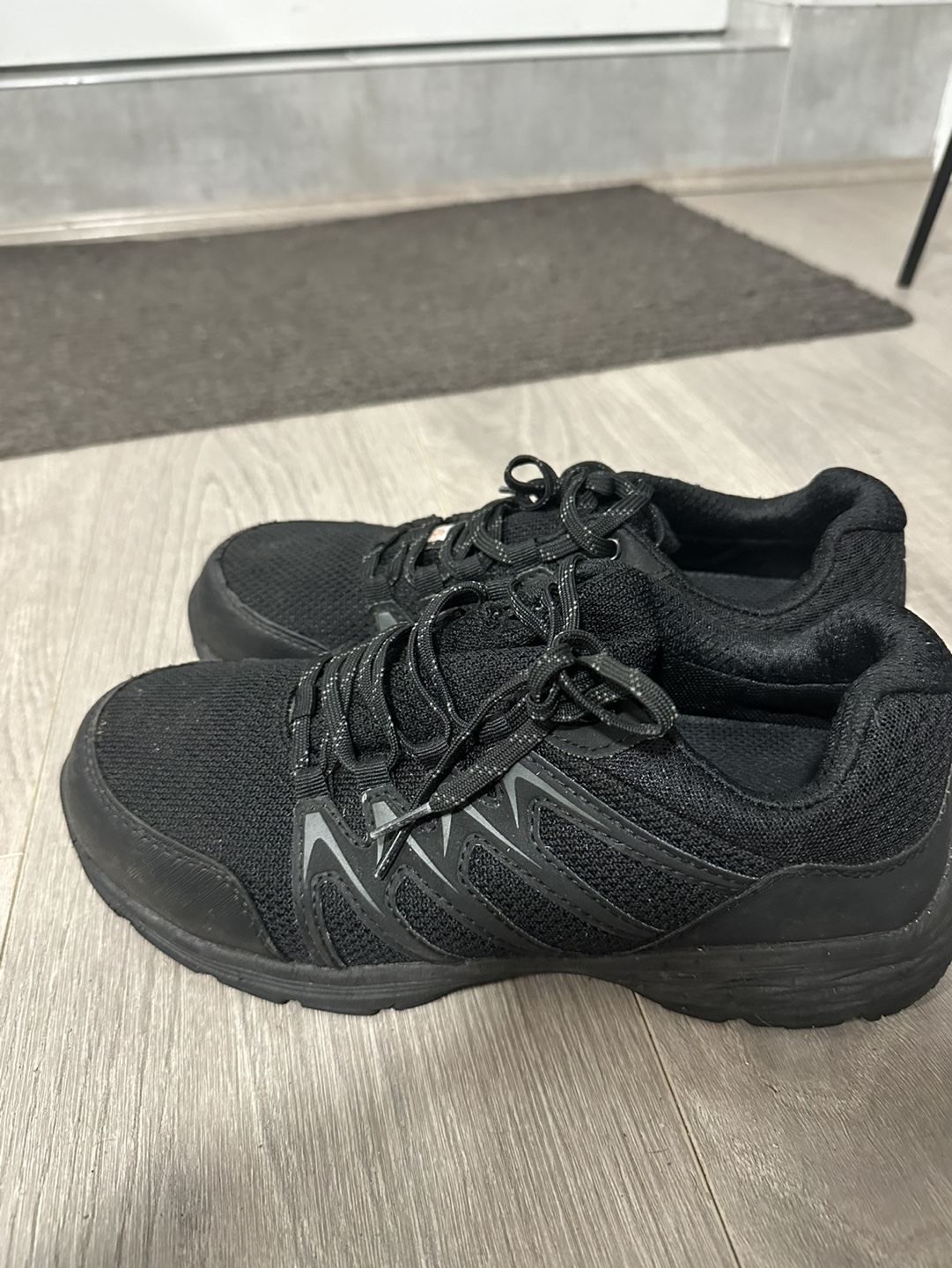 Black steeltoe Shoes - photo 2