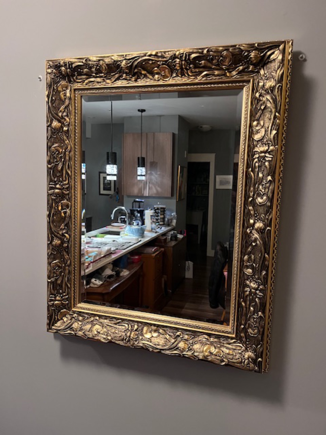 Wall mirror