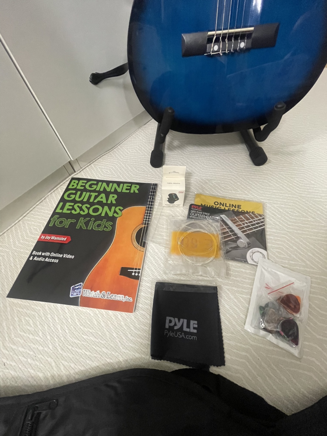 Pyle Blue Acoustic Guitar with Accessories - photo 3