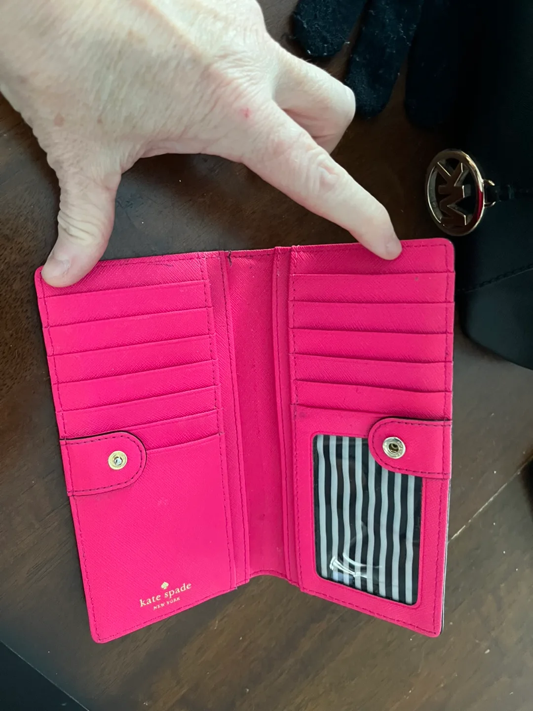 Kate Spade Pink Wallet image indicator(3)