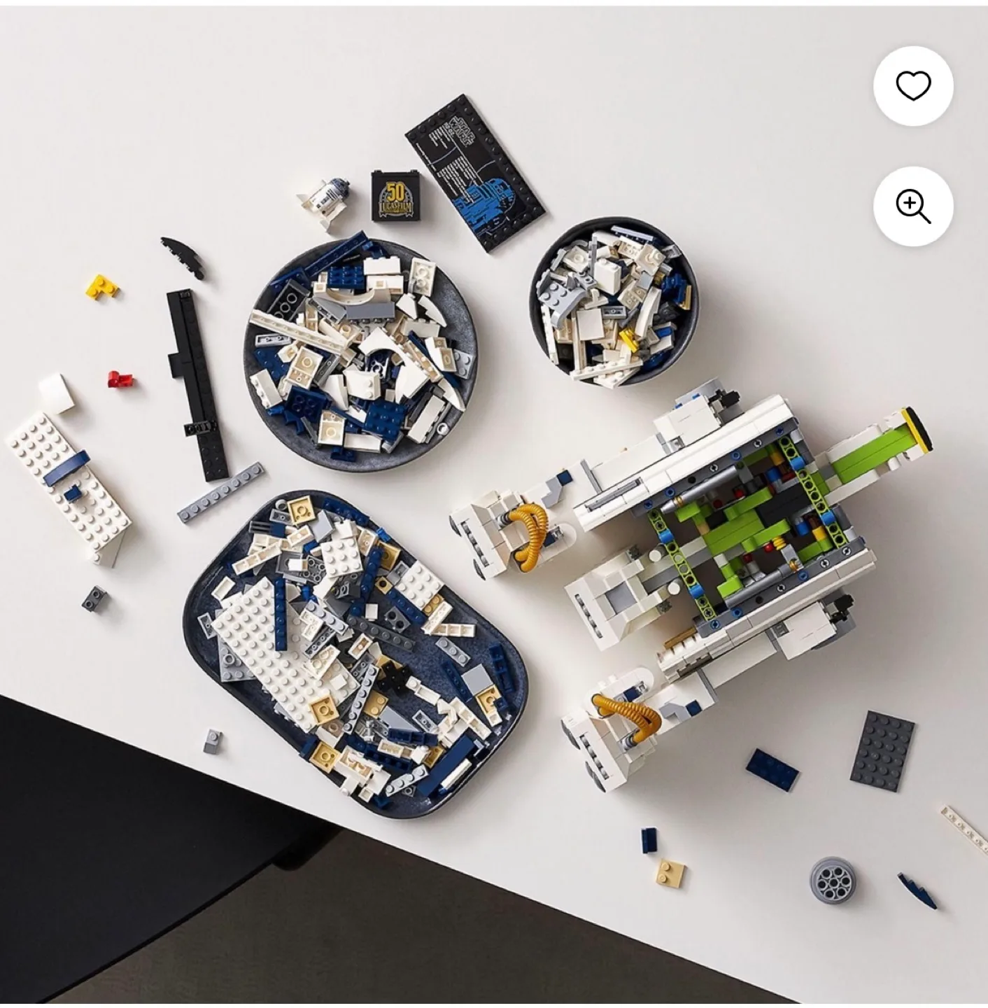 LEGO Star Wars R2-D2 75308 image indicator(3)