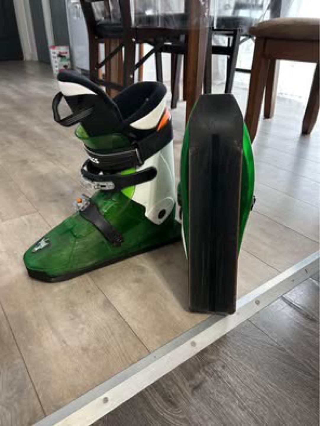 Sled Dogs K9 Ski Boots/Skis, unisex Size 8 men’s - photo 2