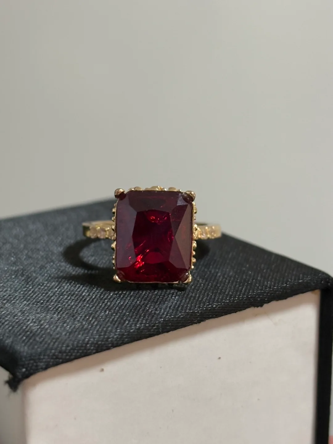 Stainless steel Gold Ring with Red Gemstone image indicator(7)