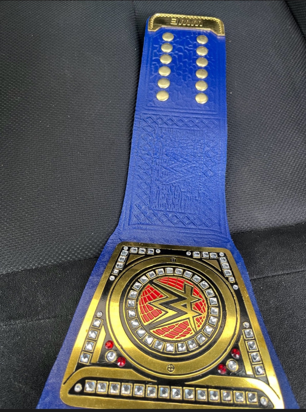 WWE Universal Championship Replica Belt - photo 4