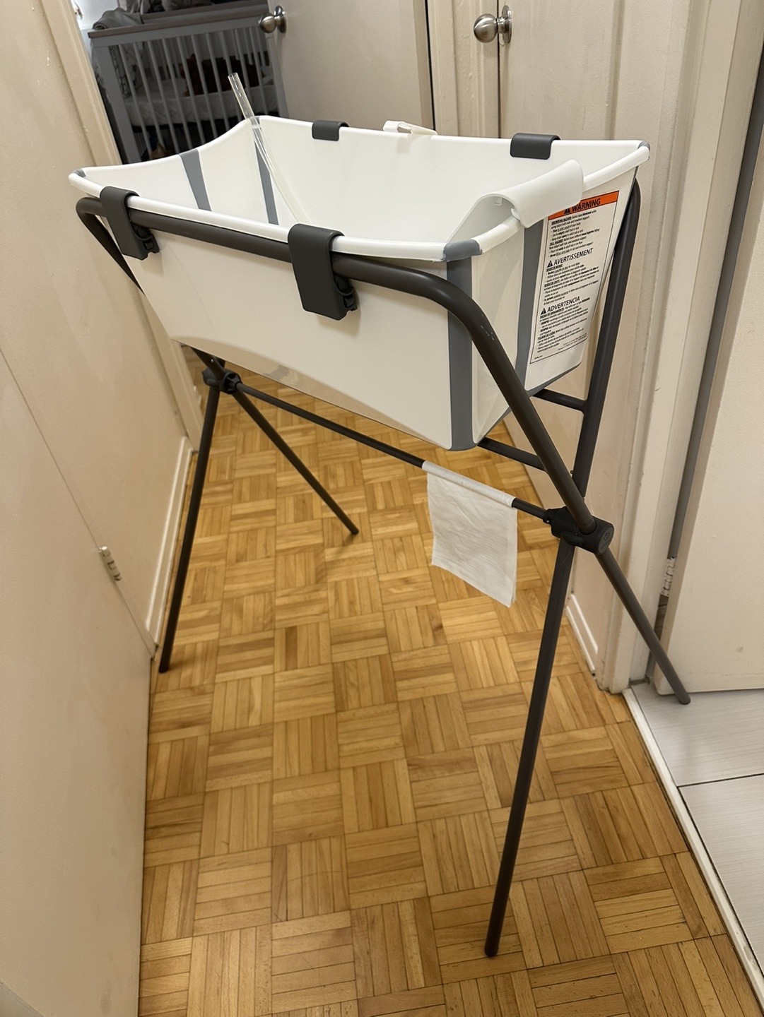 Stokke Baby Bath Tub with Stand and infant seat