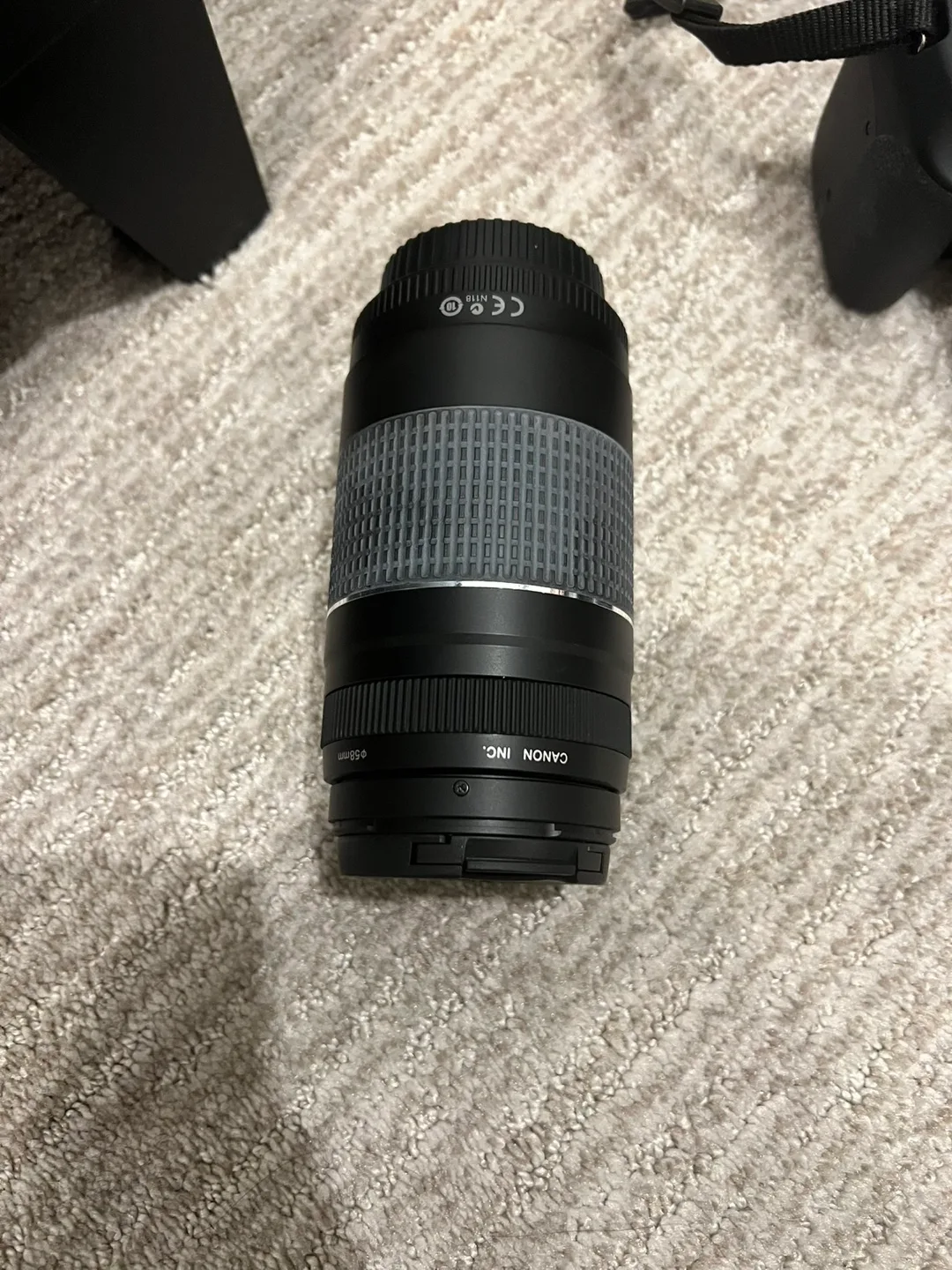 Canon EOS Rebel T5 + accessories image indicator(4)