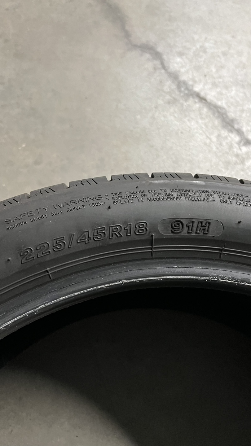 Two Stock Bridgestone Turanza  225/45R18 91H All Season Tire - photo 4