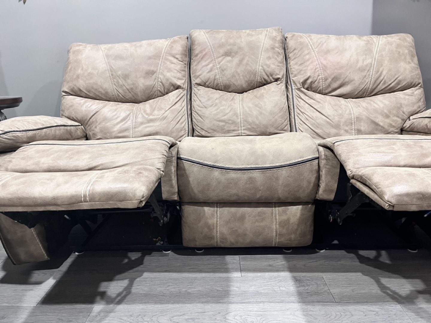 Reclining Sofa