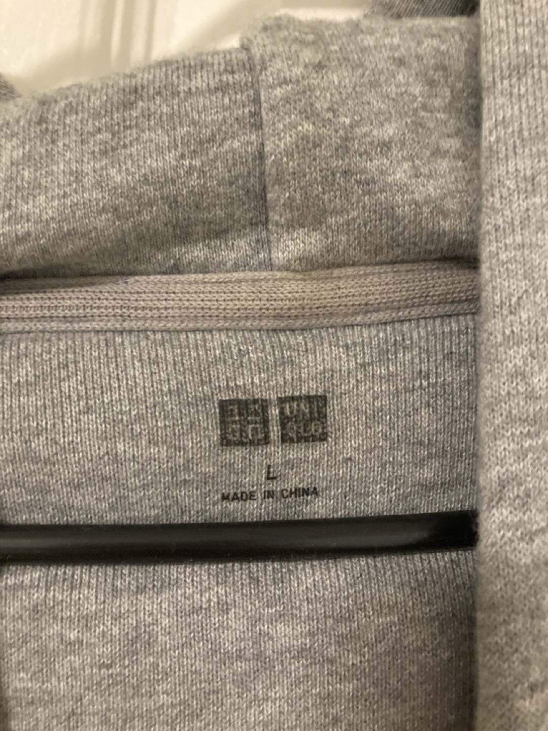 UNIQLO Grey Hoodie Size Large - photo 3