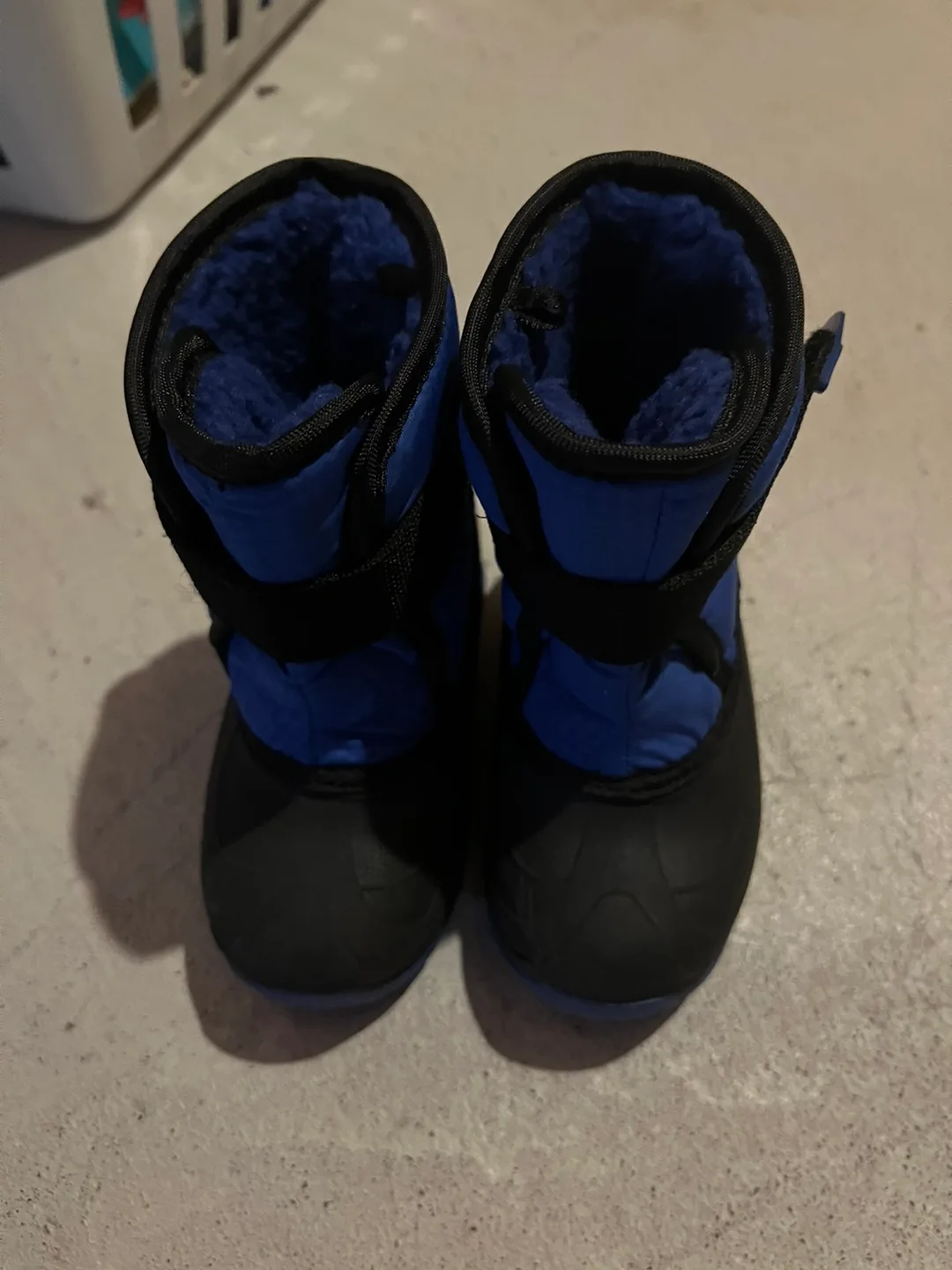 Light Up Winter Boots image indicator(2)