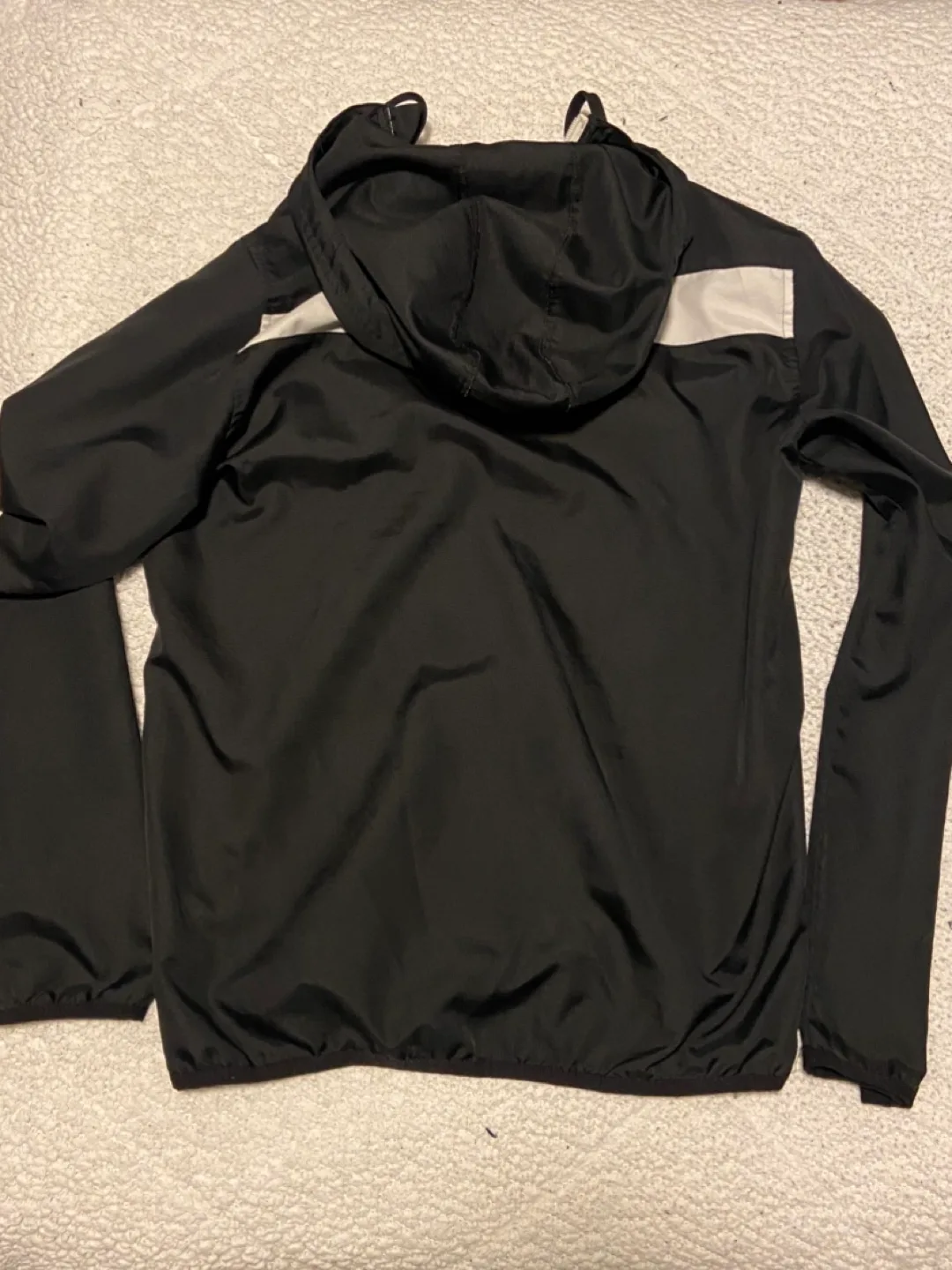 Mens Adidas Wind Breaker Size Medium image indicator(3)