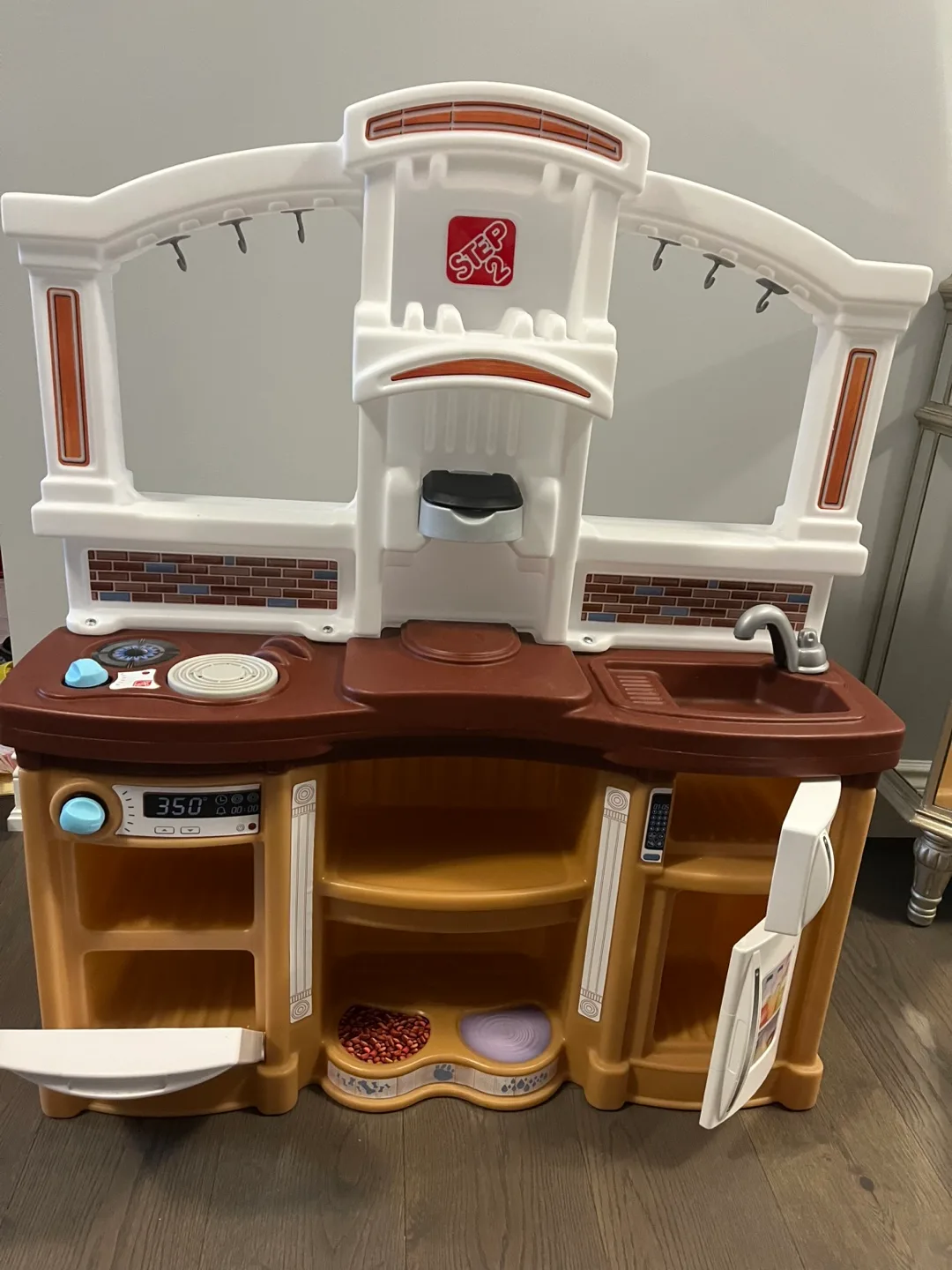 Step 2 kids play kitchen retail $289 plus tax image indicator(7)