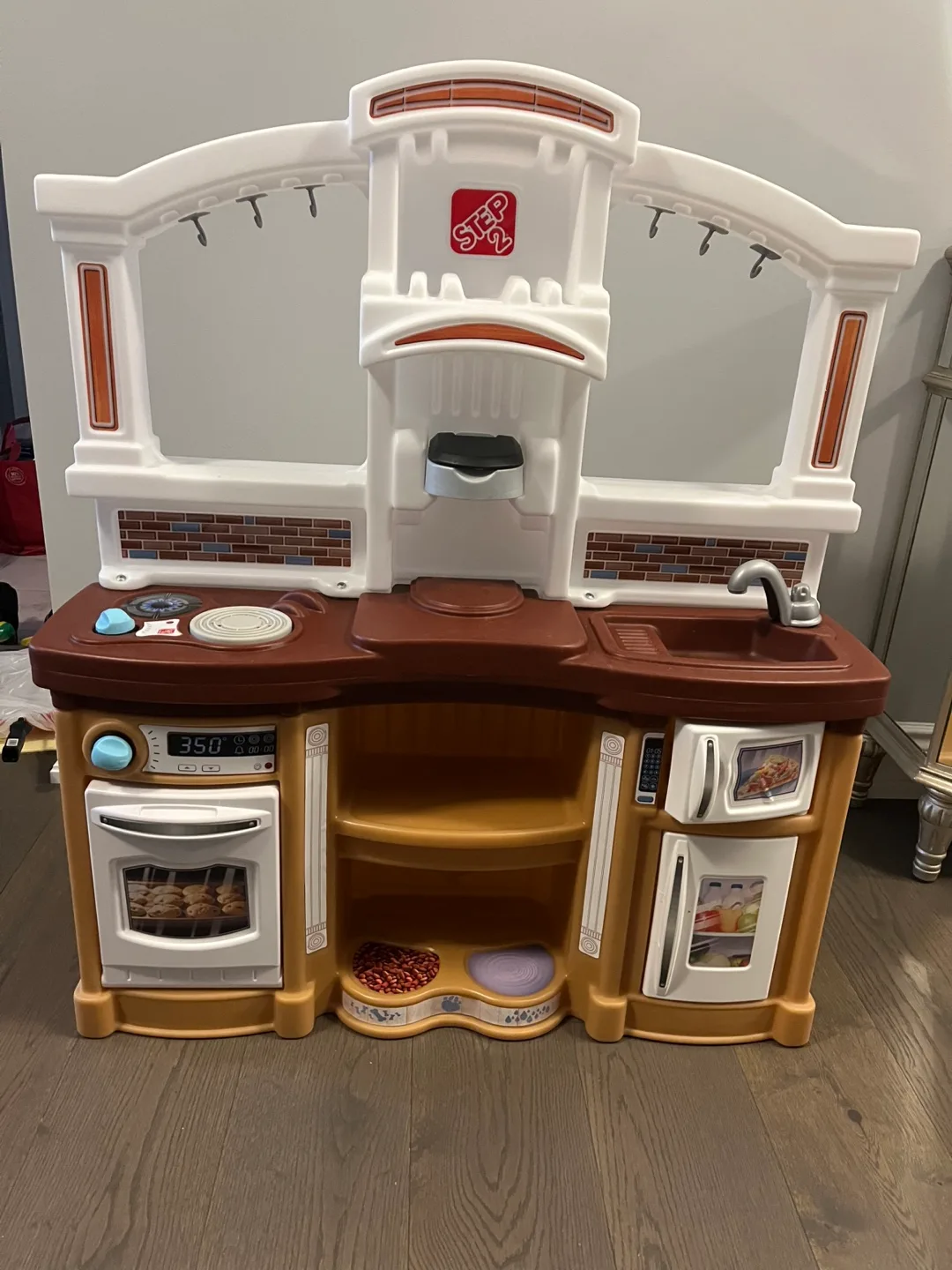 Step 2 kids play kitchen retail $289 plus tax image indicator(8)