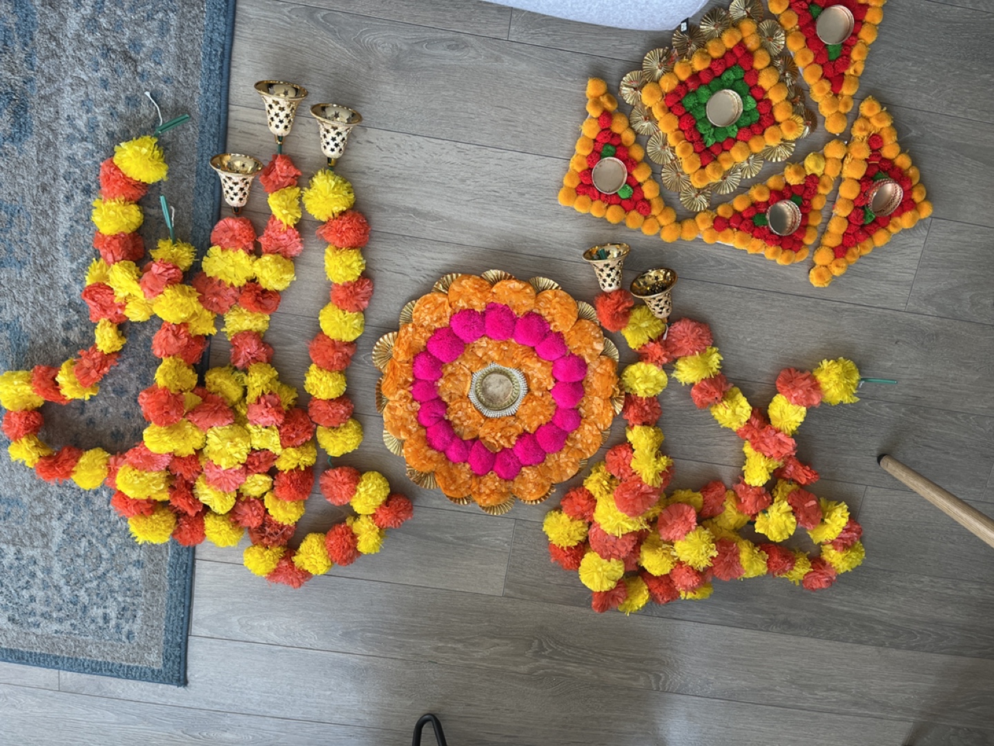 Diwali Decoration - 5 Garlands and Diya Rangoli