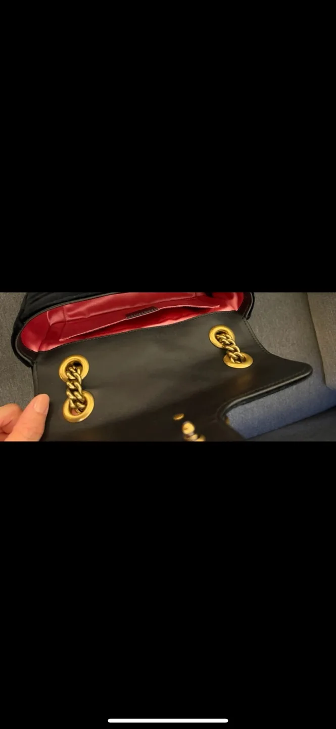Gucci GG Marmont Velvet Shoulder Bag image indicator(5)